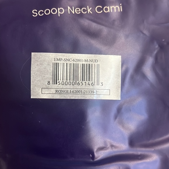 Shapermint Essentials All Day Every Day Scoop Neck Cami - Picture 5 of 5